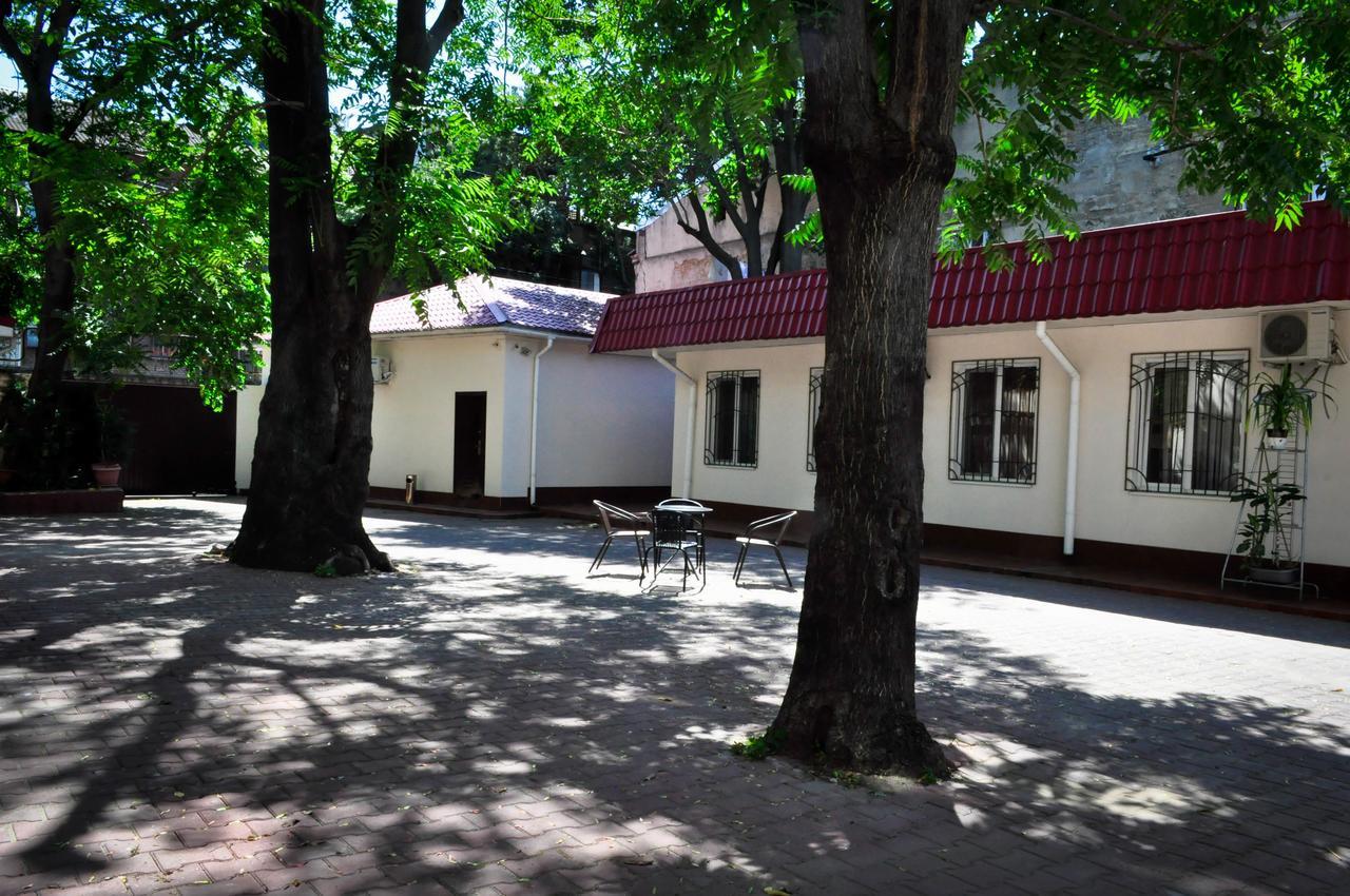 Old Courtyard Hostel Oldenburg Bagian luar foto