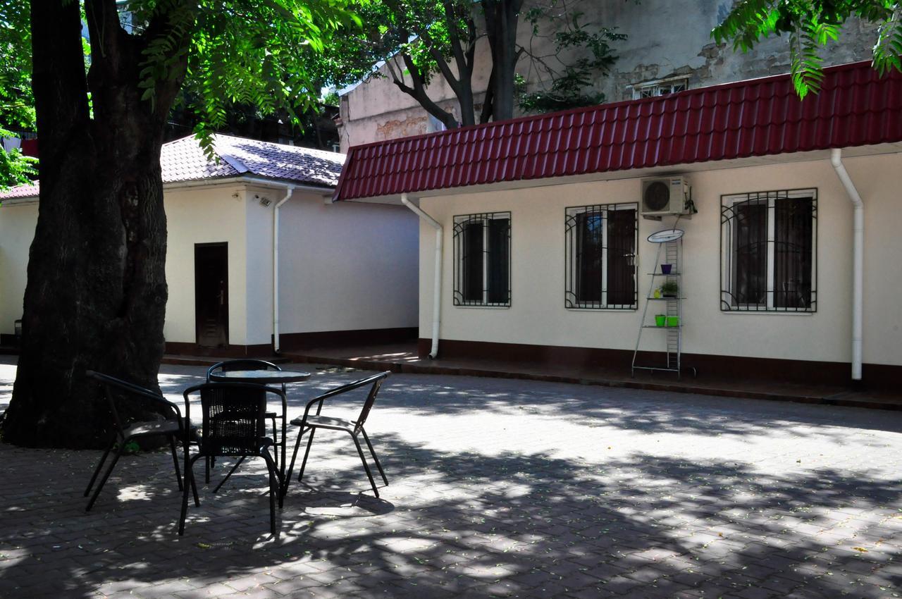 Old Courtyard Hostel Oldenburg Bagian luar foto